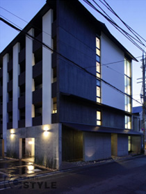 綺麗なライトアップで、帰宅を楽しみにさせてくれる