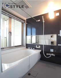 温泉が出るだけでなく、追炊きや浴室乾燥機もついて便利