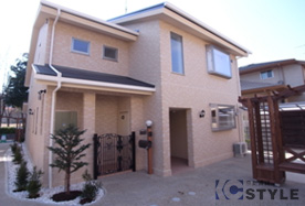 ひとつの棟に３typeの住戸が入りそれぞれが角部屋になり、窓が多く明るい設計