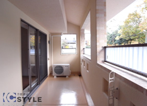 全戸バルコニーは南向きで日当たり良好！ワイドスパンの広さで使いやすいです