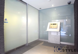 来客を出迎えるエントランスにも拘って・・・