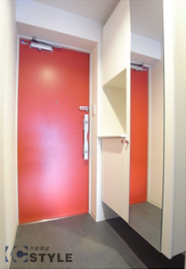 お出かけ前には大きいミラーでチェックして