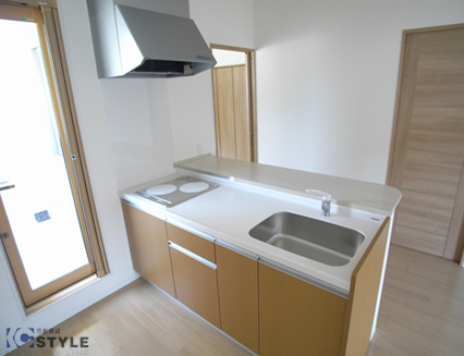 03・05typeはカウンターキッチン横からバルコニーに出れて便利