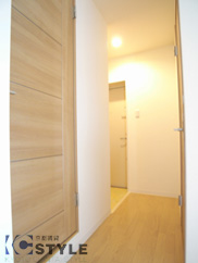 建具も木目調が綺麗