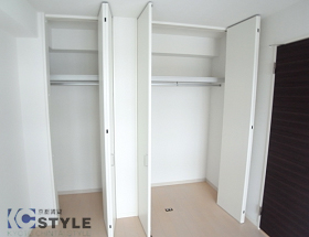 キッチンスペースも広く確保され、背面に冷蔵庫等も置けます