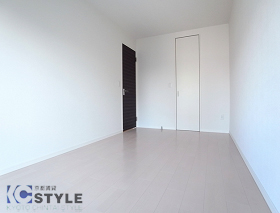 ウォークインクローゼットを備えた04号タイプ主寝室（504号）