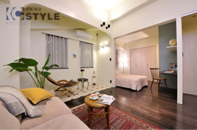 オシャレなインナーバルコニーにスライドドアを壁に収納して広く使える洋室（303号）※203号同型