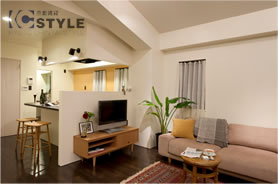 キッチンスペースとしっかり区切って使えるリビングスペース（303号）※203号同型