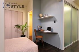 ウォークインCLと大型収納を装備した寝室にはパソコンデスクも装備（303号）※203号同型