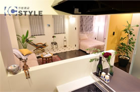 キッチンから見たリビング（303号）※203号同型