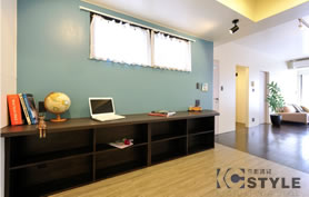 ワークデスクを配置した多目的なホビースペース（102号）