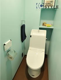 清潔感あるライトブルーにウォシュレット装備（103号）※全タイプ同型