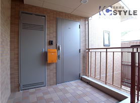 防犯性の高いディンプルキーのダブルロック玄関ドア