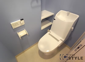 爽やかで清潔感のあるカラーが綺麗なトイレスペース（02type）