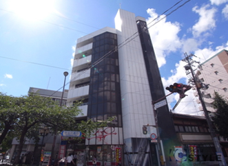 建物の周りが抜けていて、日当たりと通風が良好な立地環境