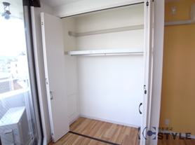 クローゼットも大型で収納力たっぷり