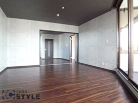 洋室だけでも１０．５帖とビッグスペースのため、ライフスタイルに合わせて頂きやすいです