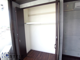 クローゼットも大型で収納力たっぷり