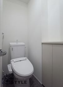 ウォシュレット装備のトイレ（203号）