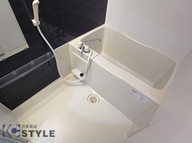 デザインパネルが綺麗なバスルーム（206号）