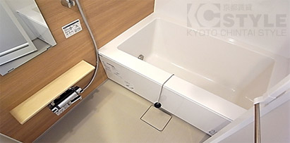 シャープなラインが美しいバスルーム