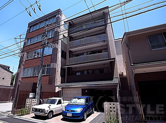 御所南に溶け込む京都らしい外観デザイン