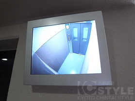 防犯性の高いTVモニター付エレベータ