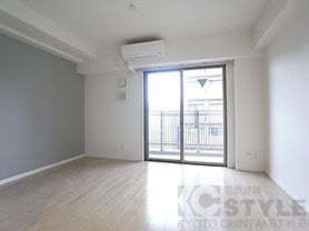 すっきりとした印象の室内デザイン