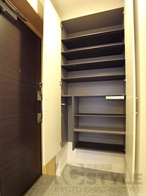 可動棚式シューズボックス