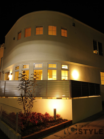 アーチ状のオシャレな外観（西側101号外観）