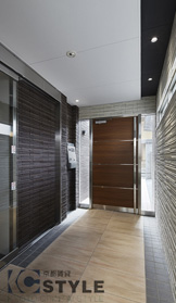 石と木の綺麗な調和を実現するデザイン