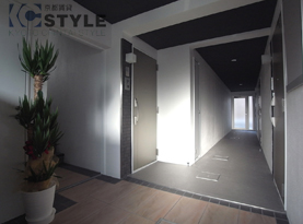 オートロック内は、内廊下仕様でプライバシーを保ちやすい設計