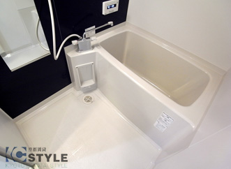 １２１６サイズの追炊き、自動湯張り機能付フルオートバスが魅力（全タイプ共通）