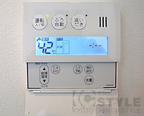 キッチン部給湯器リモコンパネル