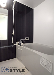 ダーク調のデザインパネルがオシャレ