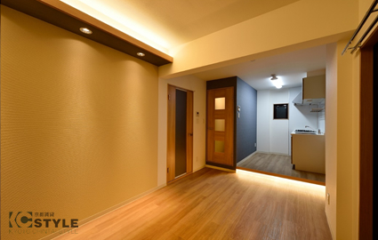 オシャレなデザインクロスに計算された暖色系の間接照明
（402号type） 