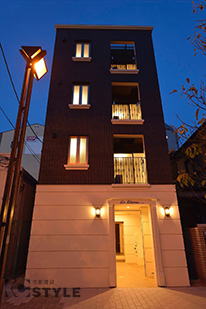 鉄筋コンクリート4階建て全戸が両隣のない独立仕様