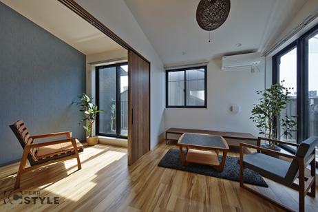 多数の窓を配置設計し、採光や風通しを重視し心地よい生活を・・・（02type）