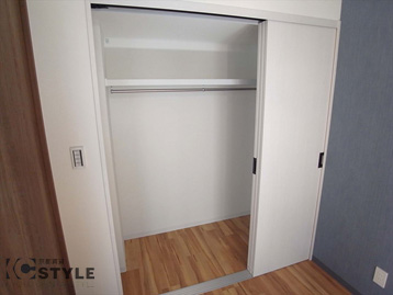 奥行とワイドのある大型クローゼット完備（03・04・05type）