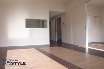 拘りの木目調のフローリングで温かみのある空間に