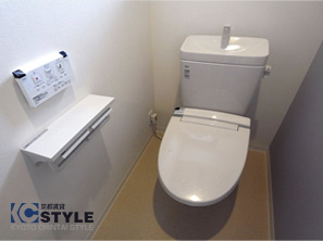 ウォシュレット完備の清潔感あるトイレ