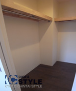 ハンガーパイプ付き大型クローゼット 303