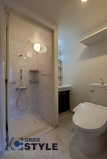 拘りのヨーロピアンサニタリーにはシャワーブースを採用